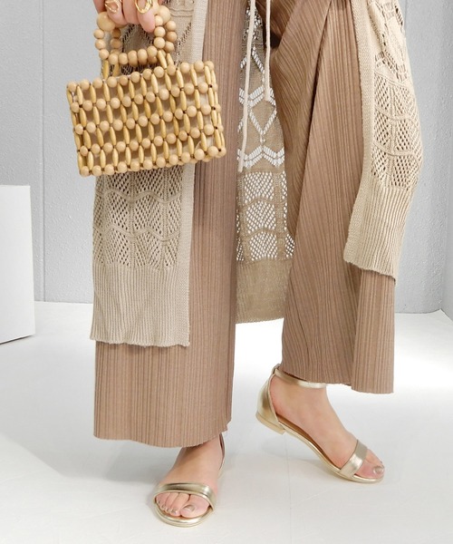 alala(アララ)の「メタリックベタサンダル(サンダル・レディース・シルバー/ゴールド/ガンメタ・M/LL/S/L)」の11枚目の写真