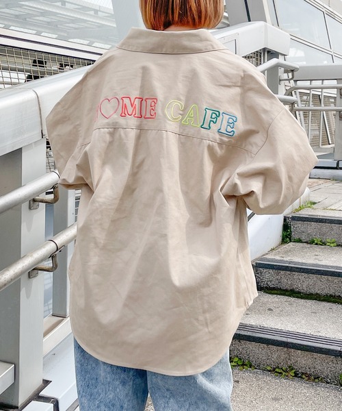 PairPair(ペアペア)の「刺繍入りBIGシャツ(ユニセックス)(シャツ/ブラウス・レディース・サックスブルー/ライトベージュ・フリー)」の8枚目の写真