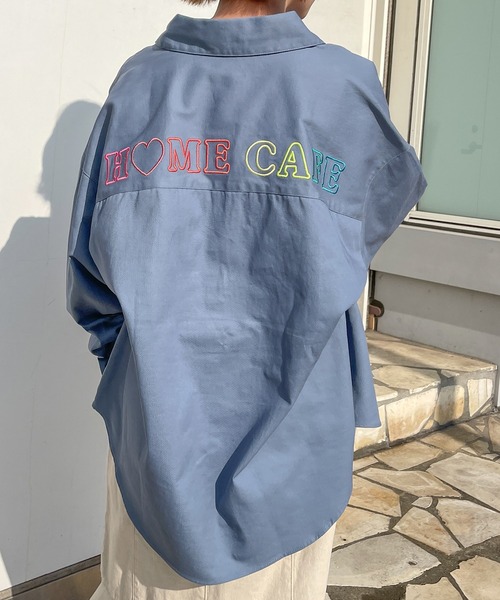 PairPair(ペアペア)の「刺繍入りBIGシャツ(ユニセックス)(シャツ/ブラウス・レディース・サックスブルー/ライトベージュ・フリー)」の20枚目の写真