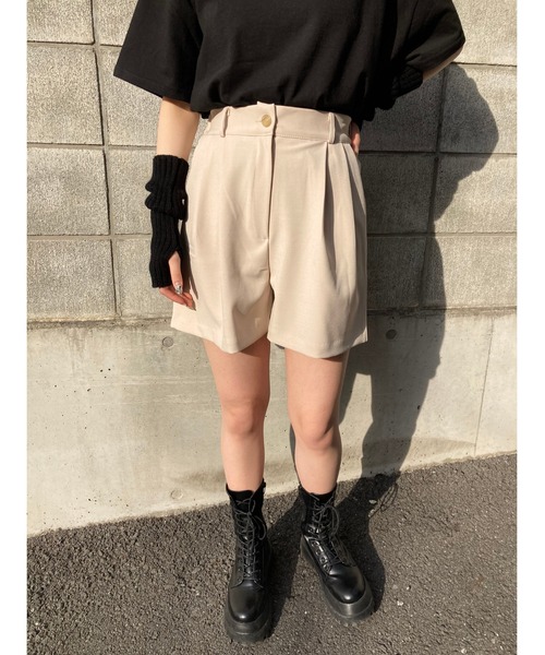 PHILLY(フィリー)の「タックショートパンツ(その他パンツ・レディース・ベージュ/ブラック・FREE)」の7枚目の写真