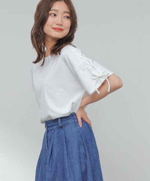 Honeys（ハニーズ）の「袖レースアップＴシャツ（Tシャツ/カットソー・レディース・ブラック/ホワイト×ブラック/ライム/ピンク/ホワイト・L/M/S）」の22枚目の写真