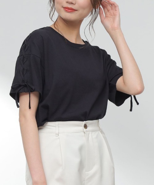 Honeys（ハニーズ）の「袖レースアップＴシャツ（Tシャツ/カットソー・レディース・ブラック/ホワイト×ブラック/ライム/ピンク/ホワイト・L/M/S）」の14枚目の写真