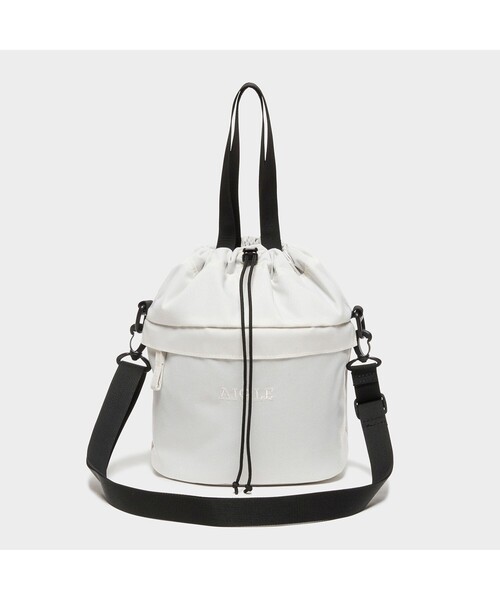 AIGLE（エーグル）の「リサイクルナイロン コンパクト 巾着（ハンドバッグ・レディース・ブルー/アイボリー/ダークネイビー・FREE）」の2枚目の写真