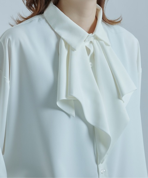 Ellno Loset(エルノロゼット)の「ラッフルタイシャツ(シャツ/ブラウス・メンズ・オフホワイト/グレー系その他/ブラック・MEDIUM/LARGE)」の19枚目の写真