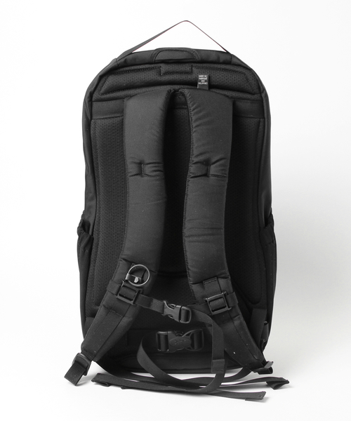 Arc'teryx Mantis 15 ブラックバックパック ARC'TERYX（アークテリクス）の「【FUDGE5月号掲載】ARC'TERYX