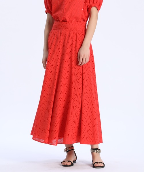 INED（イネド）の「刺繍レースフレアスカート（スカート・レディース・ダークブラウン/レッド・9号/7号）」の6枚目の写真