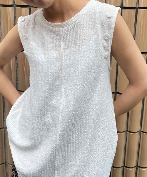 byYOUANCE(バイユアンス)の「マルチWAYカーディガンSETタンクトップ(タンクトップ・レディース・ホワイト/ブラック・FREE)」の6枚目の写真