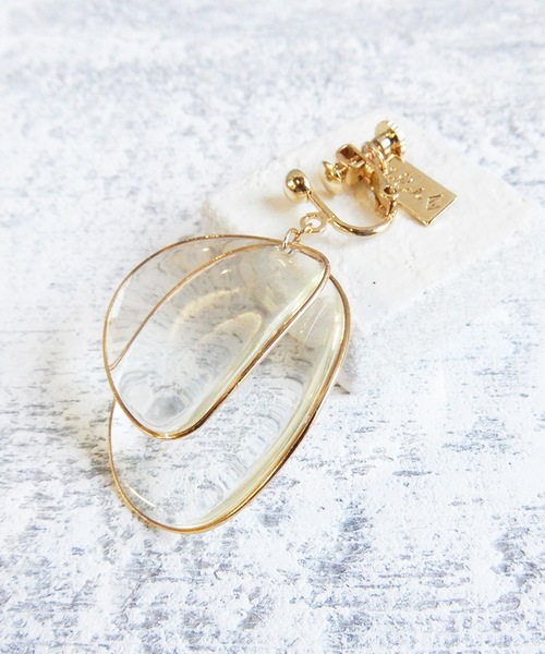 The Rule(ザルール)の「The Rule ザルール:片耳用 Amaranth earring size:M 花びら イヤリングM(イヤリング・レディース・ベージュ/パープル/グレー/レッド/ブルー/グリーン/クリア/グレイッシュベージュ・FREE)」の8枚目の写真