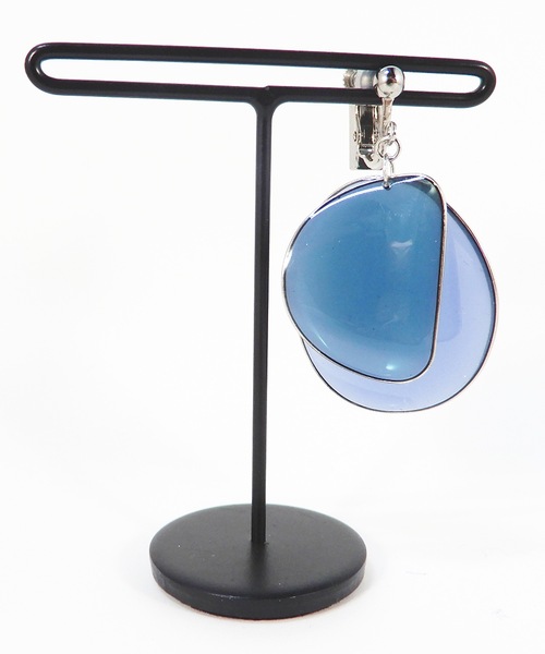 The Rule(ザルール)の「The Rule ザルール:片耳用 Amaranth earring size:M 花びら イヤリングM(イヤリング・レディース・ベージュ/パープル/グレー/レッド/ブルー/グリーン/クリア/グレイッシュベージュ・FREE)」の13枚目の写真