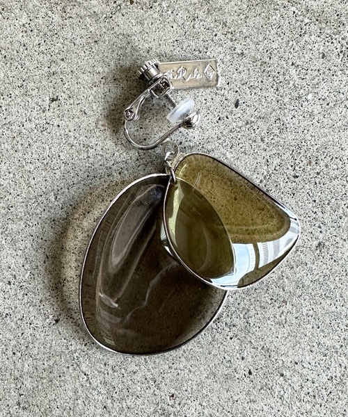 The Rule(ザルール)の「The Rule ザルール:片耳用 Amaranth earring size:M 花びら イヤリングM(イヤリング・レディース・ベージュ/パープル/グレー/レッド/ブルー/グリーン/クリア/グレイッシュベージュ・FREE)」の19枚目の写真