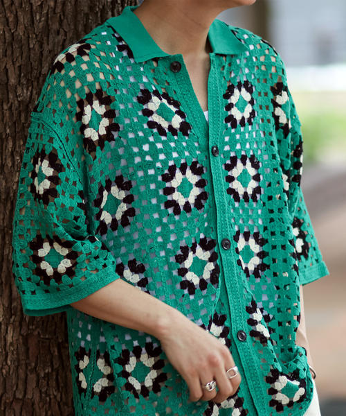 B.C STOCK（ベーセーストック）の「CRH FLOWER CROCHET ポロシャツ（ニット/セーター・メンズ・ホワイト/ブラック/グリーン・MEDIUM/LARGE）」の11枚目の写真