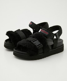 RODEO CROWNS WIDE BOWL（ロデオクラウンズワイドボウル）の「FAUX FUR BELT SANDALS（サンダル）」