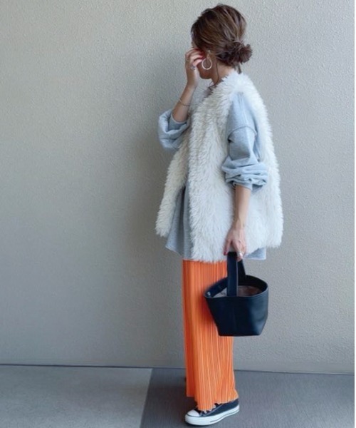 feepur by saya（フェピュールバイサヤ）の「カレッジロゴスウェット（スウェット・レディース・ネイビー/ブラウン/ピンク/オートミール/杢グレー/グリーン/イエロー/クリーム・MEDIUM）」の12枚目の写真