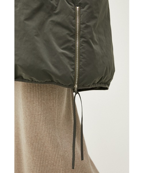 crie conforto(クリーコンフォルト)の「ステッチレス中綿ベスト(ダウンベスト・レディース・アイボリー/カーキ・SMALL/MEDIUM)」の20枚目の写真