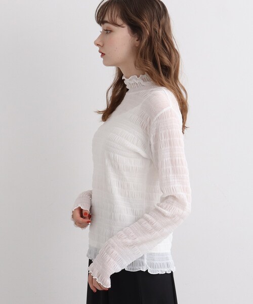 Cutie Blonde(キューティーブロンド)の「◆シアーハイネックトップス(Tシャツ/カットソー・レディース・ホワイト系/ブラック・01/02/03)」の4枚目の写真