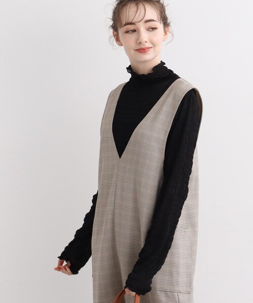 Cutie Blonde(キューティーブロンド)の「◆シアーハイネックトップス(Tシャツ/カットソー・レディース・ホワイト系/ブラック・01/02/03)」の9枚目の写真