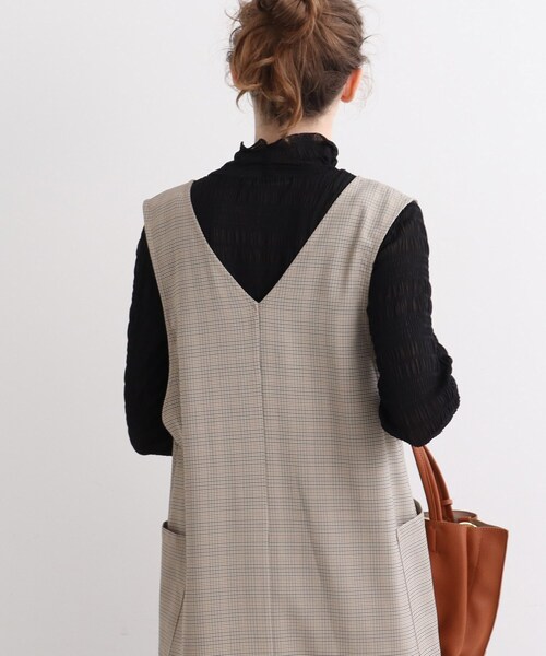 Cutie Blonde(キューティーブロンド)の「◆シアーハイネックトップス(Tシャツ/カットソー・レディース・ホワイト系/ブラック・01/02/03)」の11枚目の写真