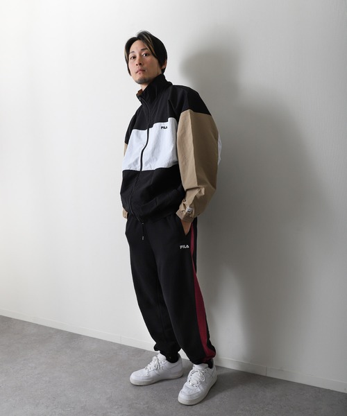 FILA(フィラ)の「【FILA】 サイドライン 裏毛 スウェットパンツ(スウェットパンツ・メンズ・ネイビー/ブラック/スミクロ/アッシュ・X-LARGE/LARGE/MEDIUM)」の12枚目の写真