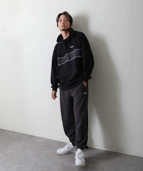 FILA(フィラ)の「【FILA】 サイドライン 裏毛 スウェットパンツ(スウェットパンツ・メンズ・ネイビー/ブラック/スミクロ/アッシュ・X-LARGE/LARGE/MEDIUM)」の18枚目の写真