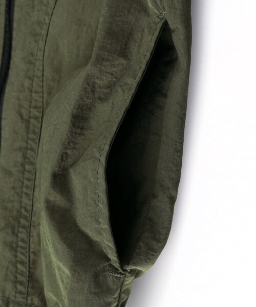 BRANSHES（ブランシェス）の「配色切り替えウィンドブレーカー（ナイロンジャケット・キッズ・カーキオリーブ/キャメル/チャコールグレー・90/120/100/150/110/130/140）」の20枚目の写真