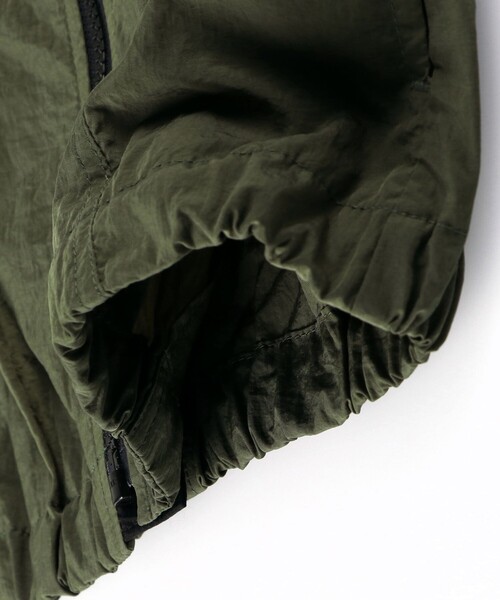 BRANSHES（ブランシェス）の「配色切り替えウィンドブレーカー（ナイロンジャケット・キッズ・カーキオリーブ/キャメル/チャコールグレー・90/120/100/150/110/130/140）」の22枚目の写真