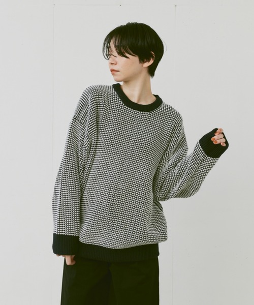 flaner（フラネ）の「Loose bi-color waffle knit/ルーズバイカラーワッフルニット（ニット/セーター・レディース・カーキ/ネイビー・MEDIUM/LARGE）」の21枚目の写真