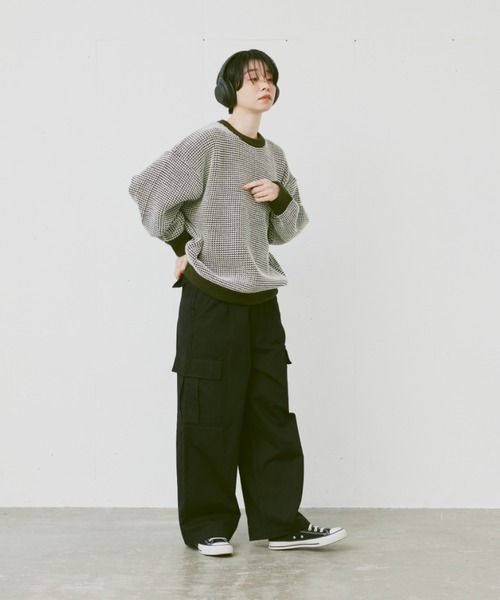 flaner（フラネ）の「Loose bi-color waffle knit/ルーズバイカラーワッフルニット（ニット/セーター・レディース・カーキ/ネイビー・MEDIUM/LARGE）」の16枚目の写真