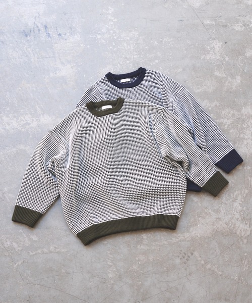 flaner（フラネ）の「Loose bi-color waffle knit/ルーズバイカラーワッフルニット（ニット/セーター・レディース・カーキ/ネイビー・MEDIUM/LARGE）」の17枚目の写真