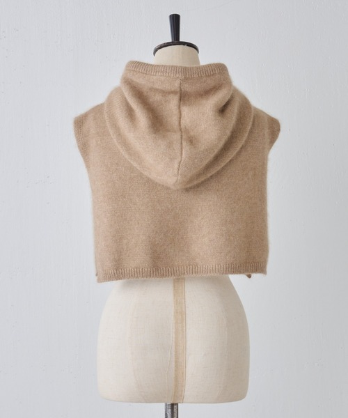 BEARDSLEY（ビアズリー）の「今季抑えておきたい フード付きケープ／バラクラバ（マフラー・レディース・ベージュ/グレー・FREE）」の5枚目の写真