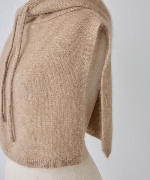 BEARDSLEY（ビアズリー）の「今季抑えておきたい フード付きケープ／バラクラバ（マフラー・レディース・ベージュ/グレー・FREE）」の9枚目の写真