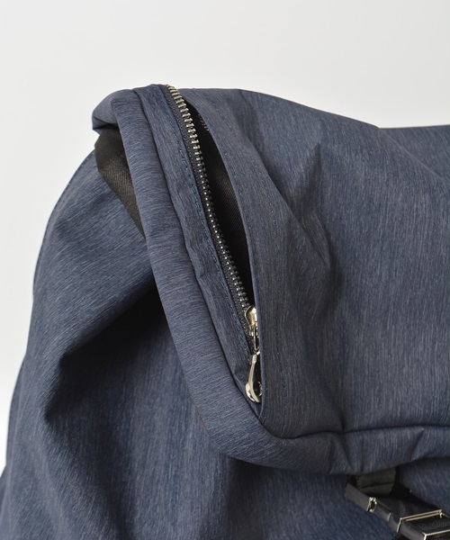 SHIPS JET BLUE(シップスジェットブルー)の「SHIPS JET BLUE(シップス ジェットブルー): バックパック 15SS■(バックパック/リュック・メンズ・ブラック/ネイビー・ONE SIZE)」の5枚目の写真