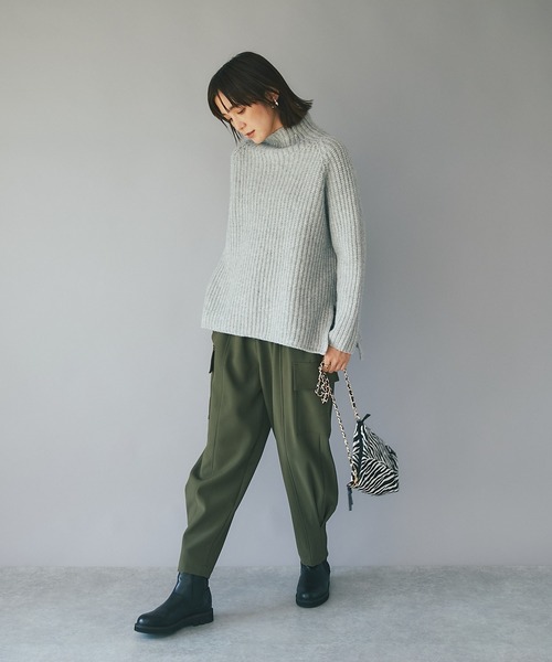 RIVE DROITE（リヴドロワ）の「モードな着こなしに映える/タックヘムカーゴパンツ（カーゴパンツ・レディース・カーキ/ネイビー・36/38）」の11枚目の写真