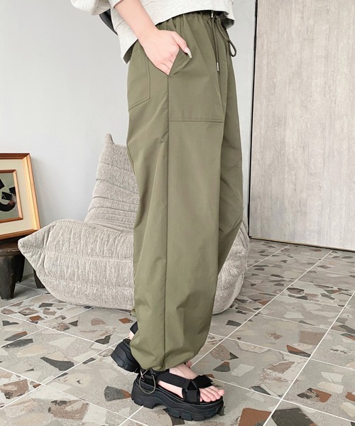 moment+(モーメントプラス)の「【累計販売枚数2万枚突破!】すそドロストワークパンツ(カーゴパンツ・レディース・ピンク/オフホワイト/ブラック/カーキ・M/L)」の19枚目の写真