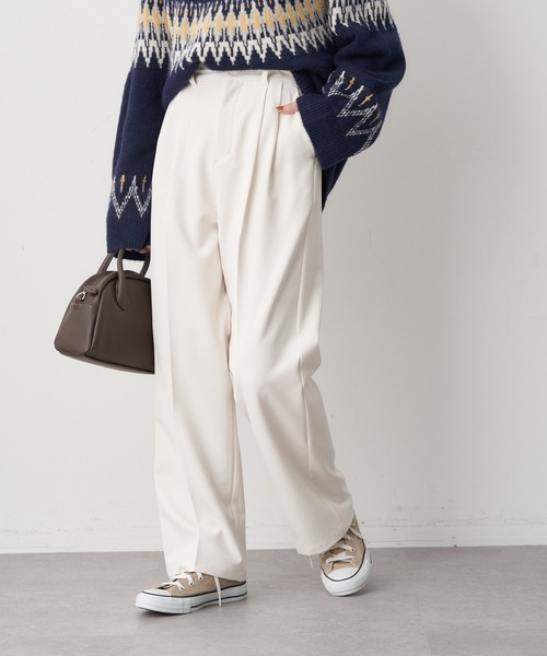 earth music&ecology（アースミュージックアンドエコロジー）の「ハイウエスト2タックパンツ（その他パンツ・レディース・ブルー系その他7/ブラック/アイボリー/ライトピンク/ベージュ・S/M）」の2枚目の写真