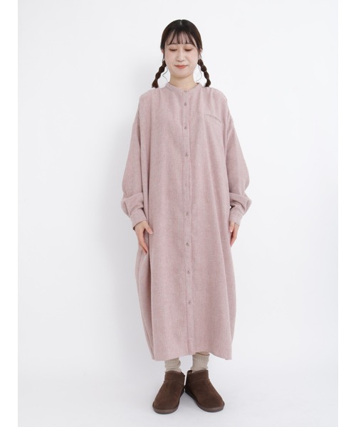 Samansa Mos2(サマンサ モスモス)の「ウールライクカルゼシャツワンピース(ワンピース・レディース・レッド/ベージュ/ネイビー/チャコール・フリ-)」の22枚目の写真