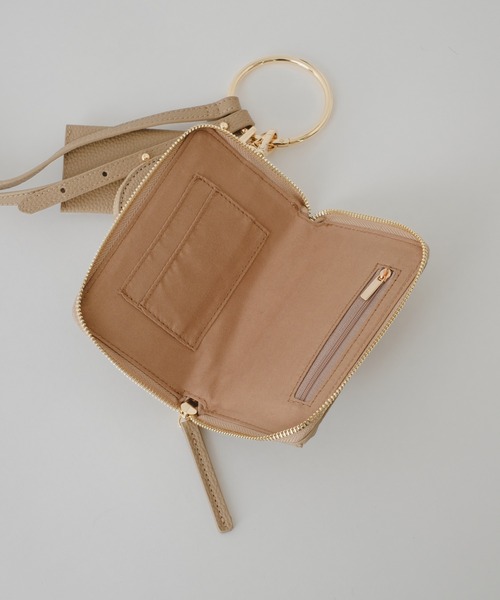 OUVRAGE CLASSE（ウヴラージュクラス）の「3連スマホショルダーポシェット（ショルダーバッグ・レディース・ブラック/ベージュ・FREE）」の6枚目の写真