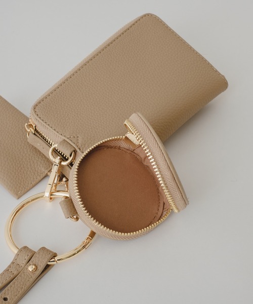 OUVRAGE CLASSE（ウヴラージュクラス）の「3連スマホショルダーポシェット（ショルダーバッグ・レディース・ブラック/ベージュ・FREE）」の7枚目の写真