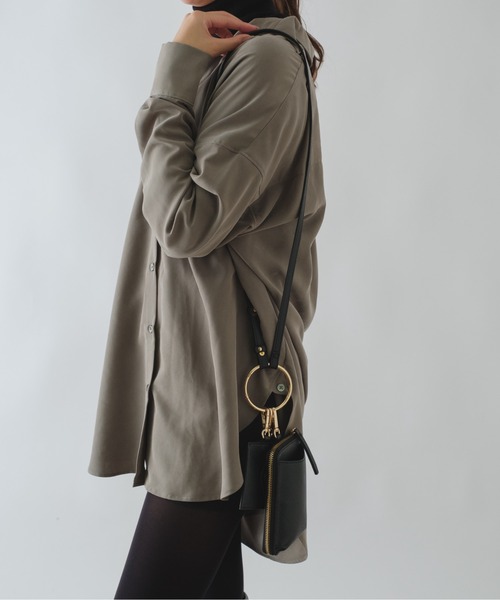 OUVRAGE CLASSE（ウヴラージュクラス）の「3連スマホショルダーポシェット（ショルダーバッグ・レディース・ブラック/ベージュ・FREE）」の11枚目の写真