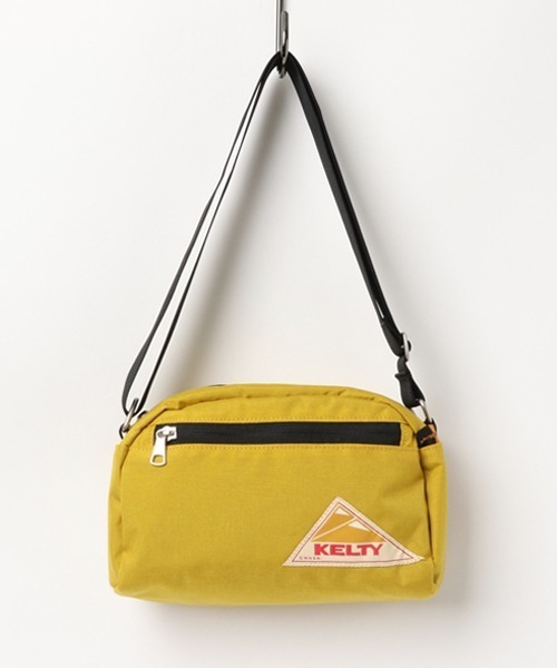 KELTY（ケルティ）の「＜500mlペットボトル収納可＞【KELTY/ケルティ】ナイロンポーチ　ラウンドトップショルダーバッグS / ROUND TOP BAG S（ショルダーバッグ・メンズ・ブラック/ブラウン系その他/モカ/マスタード/セージグリーン/タン/ダークグレー/オリーブ/ネイビー・FREE）」の19枚目の写真