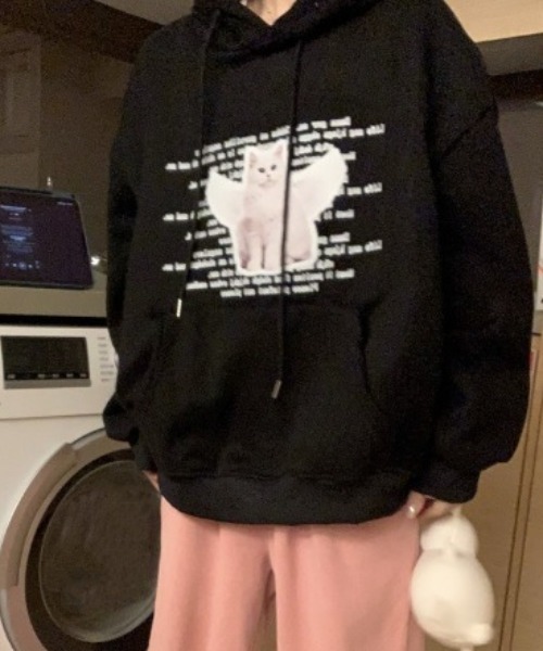 almo(アルモ)の「エンジェルキャット裏起毛スエットパーカー(BQ)(パーカー・レディース・ブラック/アイボリー・FREE)」の1枚目の写真
