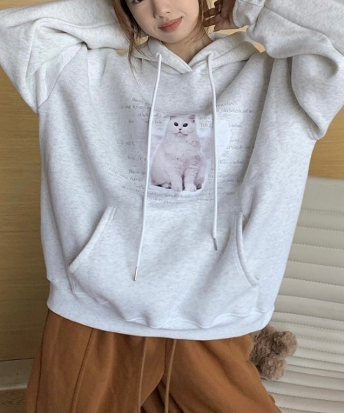 almo(アルモ)の「エンジェルキャット裏起毛スエットパーカー(BQ)(パーカー・レディース・ブラック/アイボリー・FREE)」の9枚目の写真