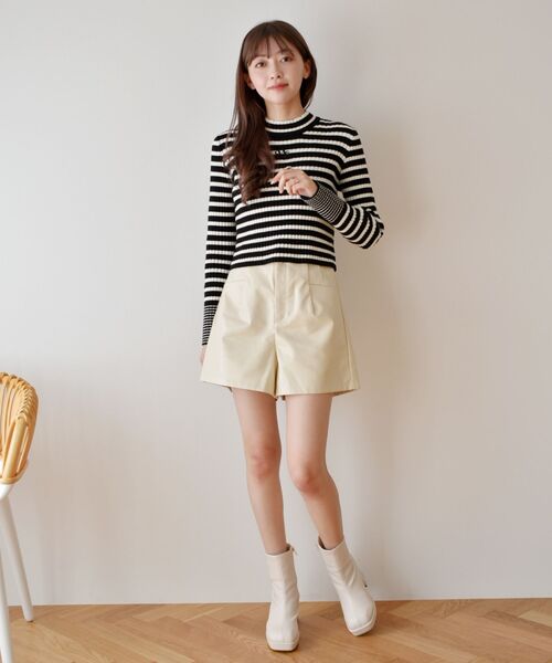 ems excite(エムズエキサイト)の「フェイクレザーSPT(その他パンツ・レディース・ベージュ/ブラック/ナチュラル・FREE)」の7枚目の写真