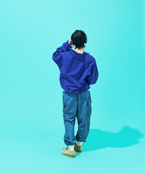 TOWNCRAFT（タウンクラフト）の「TOWN CRAFT/タウンクラフト 別注 スタンドハーフジップ（ナイロンジャケット・メンズ・ベージュ/イエロー/ブルー/ブラック/グレー・MEDIUM/LARGE）」の12枚目の写真