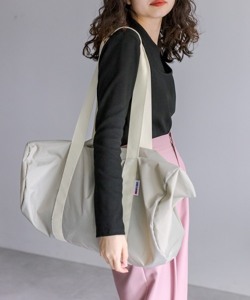 mystic(ミスティック)の「NYLONY ロールボストン L(ショルダーバッグ・レディース・ブルー/シルバー・ONE SIZE)」の5枚目の写真