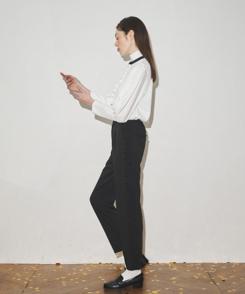 MIRO AMURETTE（ミロアミュレット）の「waiter side frill pants