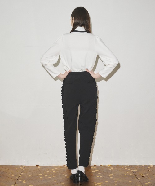 MIRO AMURETTE（ミロアミュレット）の「waiter side frill pants