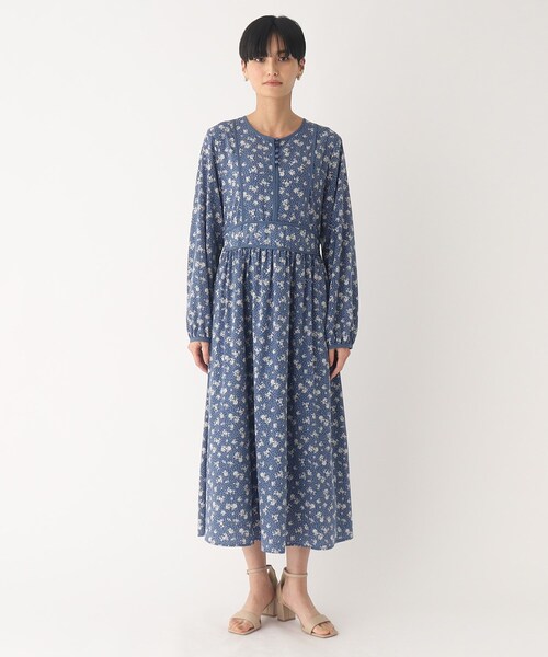 OPAQUE.CLIP（オペークドットクリップ）の「◆フラワープリントワンピース【洗濯機洗い可】（ワンピース・レディース・ブルー系/ブラック系・36/38）」の17枚目の写真