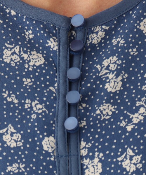 OPAQUE.CLIP（オペークドットクリップ）の「◆フラワープリントワンピース【洗濯機洗い可】（ワンピース・レディース・ブルー系/ブラック系・36/38）」の22枚目の写真