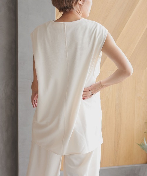 DONOBAN（ドノバン）の「【pufe】Vネック ベスト（ベスト・レディース・ブラック/アイボリー/グレイッシュベージュ・F）」の19枚目の写真