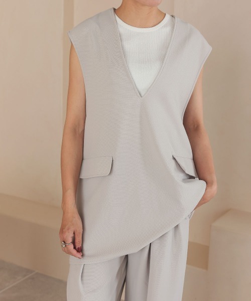 DONOBAN（ドノバン）の「【pufe】Vネック ベスト（ベスト・レディース・ブラック/アイボリー/グレイッシュベージュ・F）」の9枚目の写真